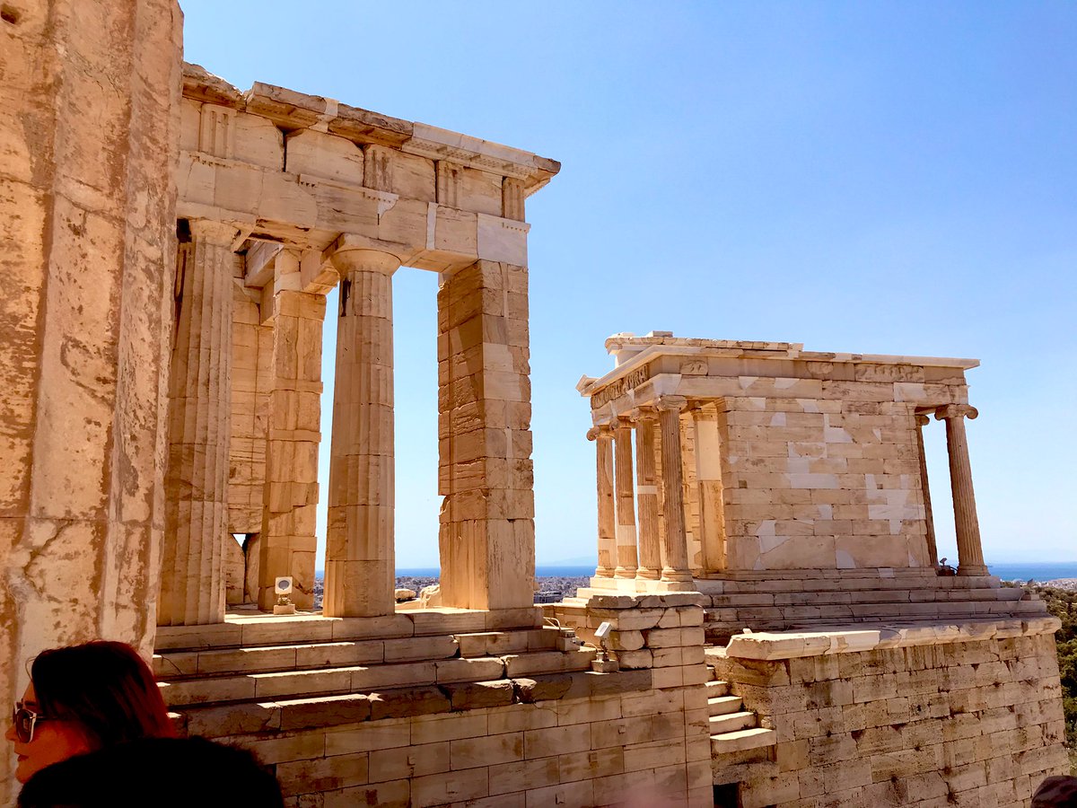 namirem's tweet photo. Athens - so refreshingly easy with a hungry vibe for life and culture #Greece #Acropolis #Athens https://t.co/uK6PI79KdA
