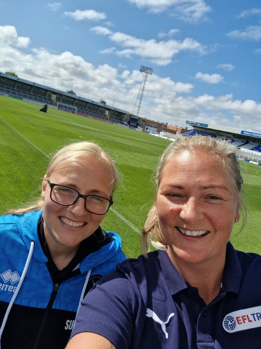 NicolMeredith's tweet photo. Welcoming @HUCSF to the @EFLTrust Girls Talent Inclusion Programme. We will work with the Foundation to unearth the next generation of @Lionesses and hopefully the next @JordanNobbs8 through creating inclusive and accessible opportunities to all talented girls in Hartlepool ⚽🏴󠁧󠁢󠁥󠁮󠁧󠁿 https://t.co/gCLZDjuN1Y