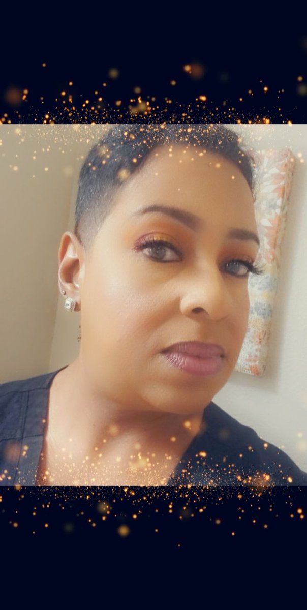 shaydenee's tweet photo. Make up look of the day. #kisslashes #makeupaddict #sephora #nyxbuttergloss #maybelline #airspunpowder https://t.co/A6hFLt6XOi