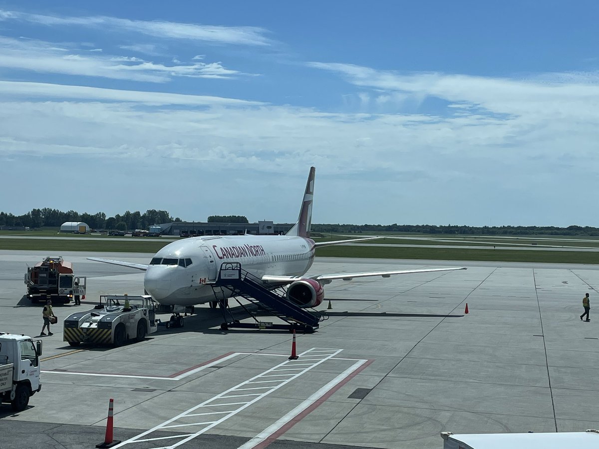 FrankReardon1's tweet photo. Gate 29 on a #B734C via @CanadianNorth today heading to the #Arctic AUG.17.2022 #YOWSpotters #CFFNF https://t.co/vilhLqTQ5a