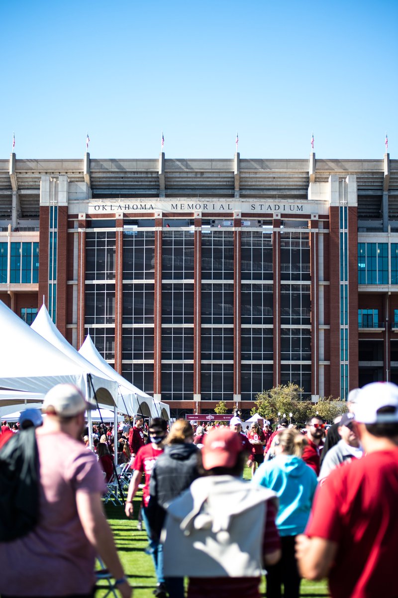UofOklahoma's tweet image. OU announced today the expansion of private tailgating areas to allow for a stronger fan experience ahead of the 2022 football season. 

Read more: link.ou.edu/3C9m0Cp