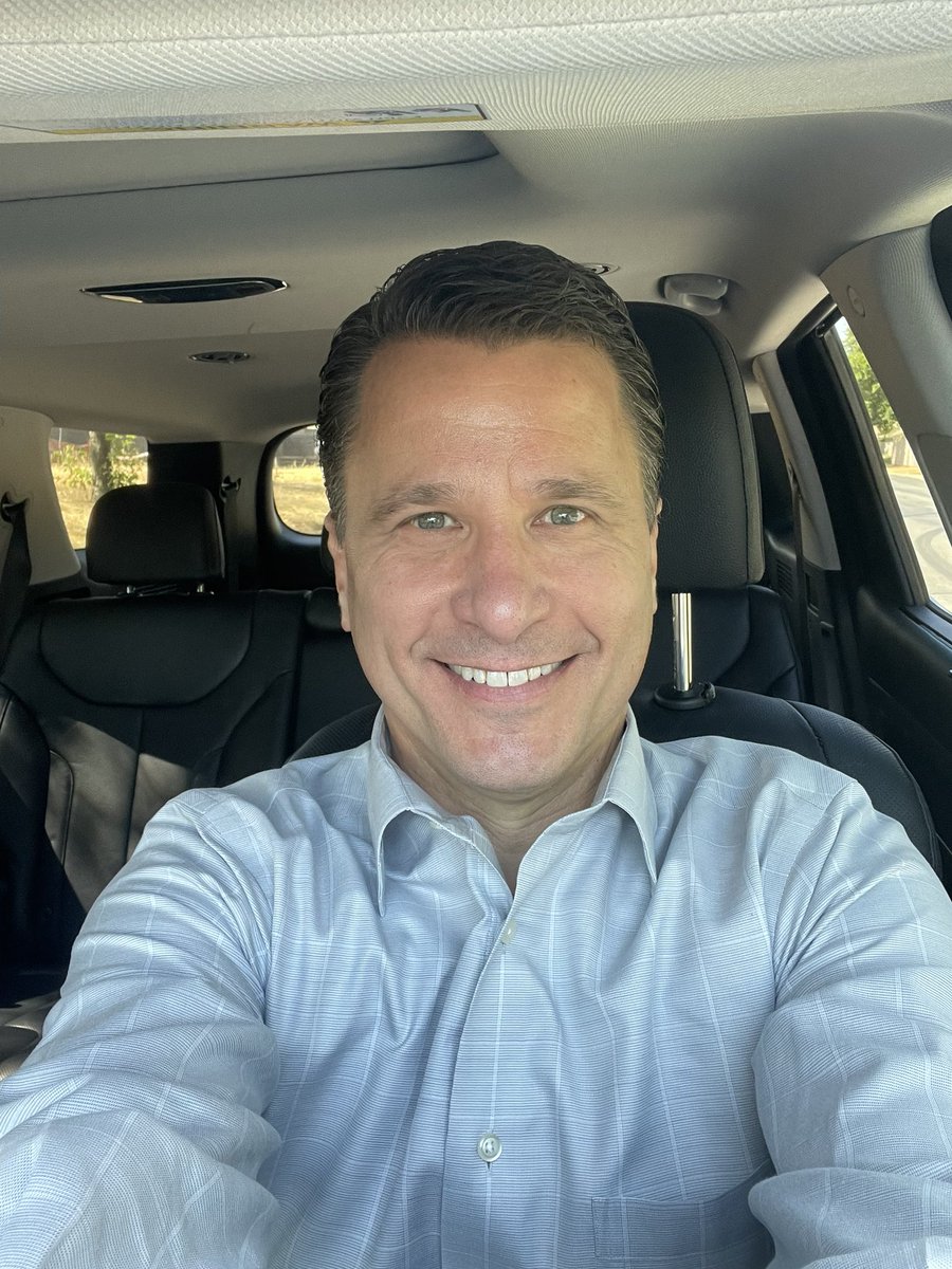 mc_westfall's tweet photo. I’m out of town, so I had to coerce someone to send me a #KISDFirstDay selfie. Thanks @DrRDubKellerISD for indulging me!😘 Here’s to an amazing first day of #year30 in education! https://t.co/emd535WvaP