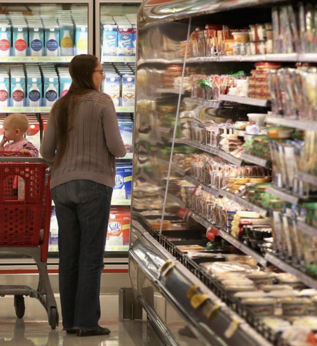 callyourassout's tweet photo. @California_ISO You want people to conserve power in #California but have open refrigerators in stores? How does this make sense. Didn’t your mama teach you to shut the door on the fridge?! #FlexAlert #CallYourAssOut https://t.co/YIP54akVgL