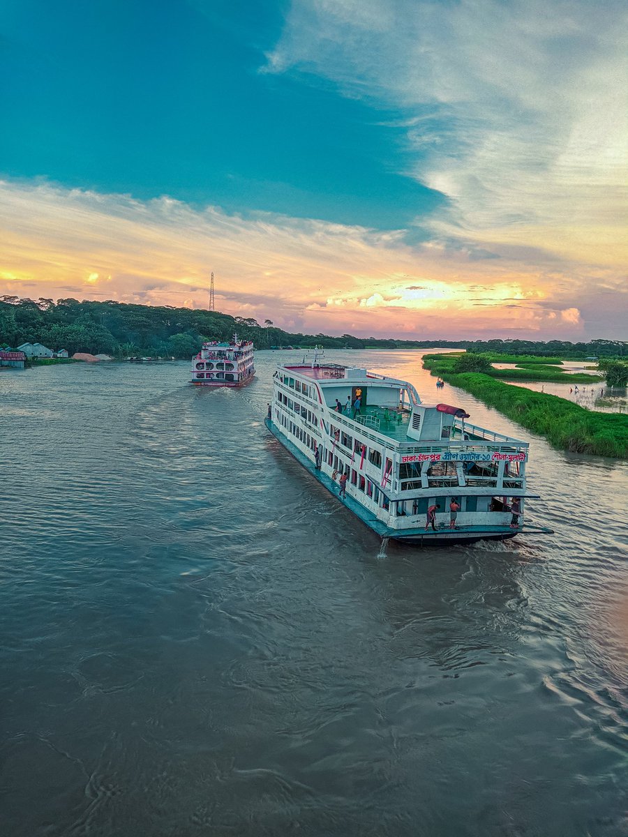 bmjahidorpun's tweet photo. বরিশালে ঐতিহ্য লঞ্চ 🚢
.
.
.
.
.
.
.
.
.
#launch #thenaturegraphy__bd #photostreet #visitbangladesh🇧🇩 #walkbangladesh🇧🇩 #travelbangladesh #launch_bd
#bdphotographers #photoshoot #photographer #discover
#banglagram #bangladeshi #discoverbangladesh https://t.co/MSyJfZxQRH