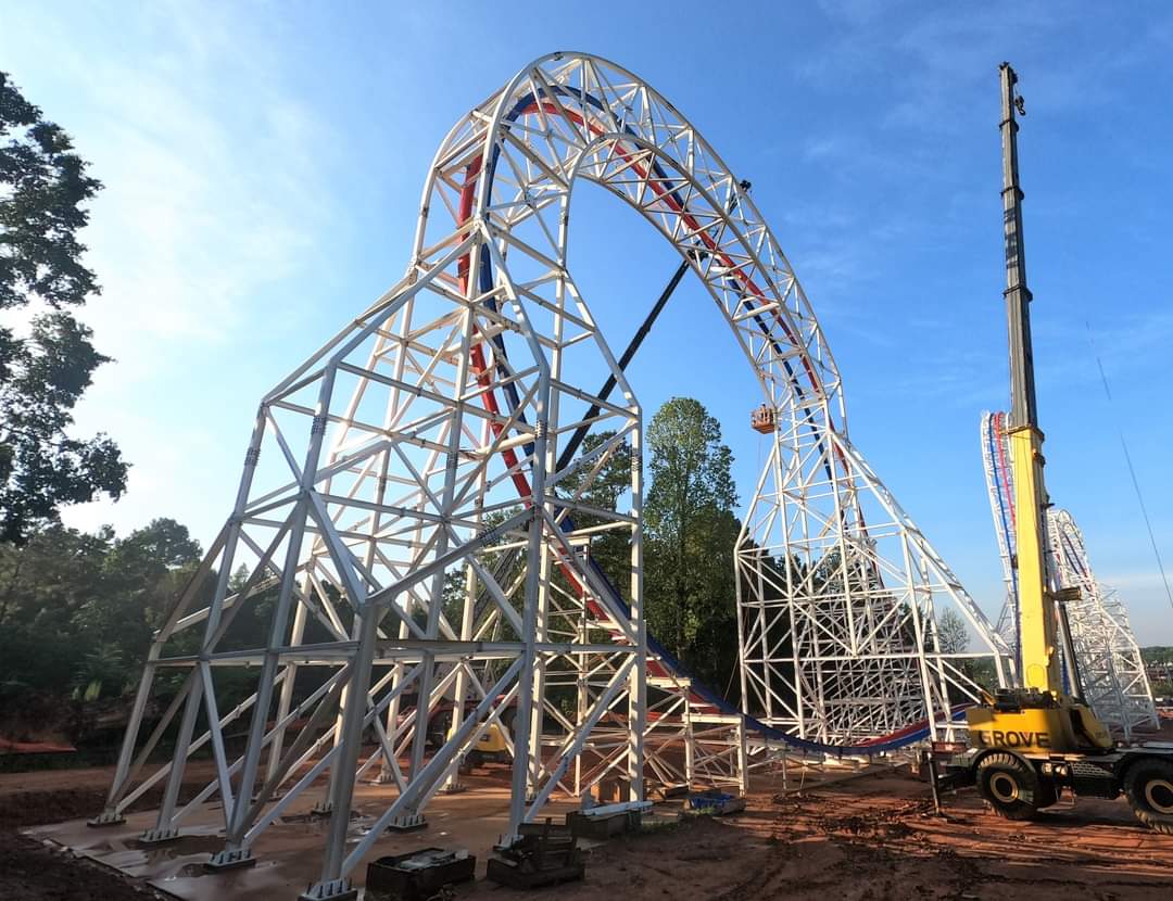 FunSpotAmerica's tweet image. Crews are hard at work building this one-of-a-kind roller coaster and we can't wait for you to ride it! Stay tuned for more updates! 

#funspotatlanta #funspotamerica #rmc #arieforceone #rollercoaster