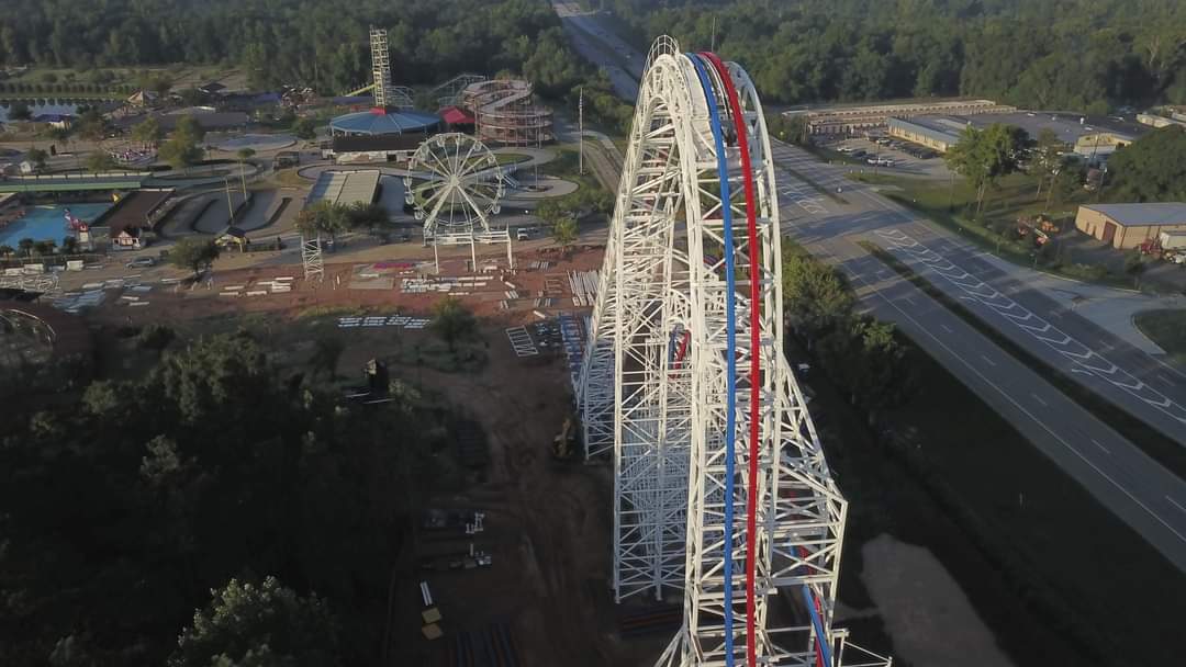 FunSpotAmerica's tweet image. Crews are hard at work building this one-of-a-kind roller coaster and we can't wait for you to ride it! Stay tuned for more updates! 

#funspotatlanta #funspotamerica #rmc #arieforceone #rollercoaster