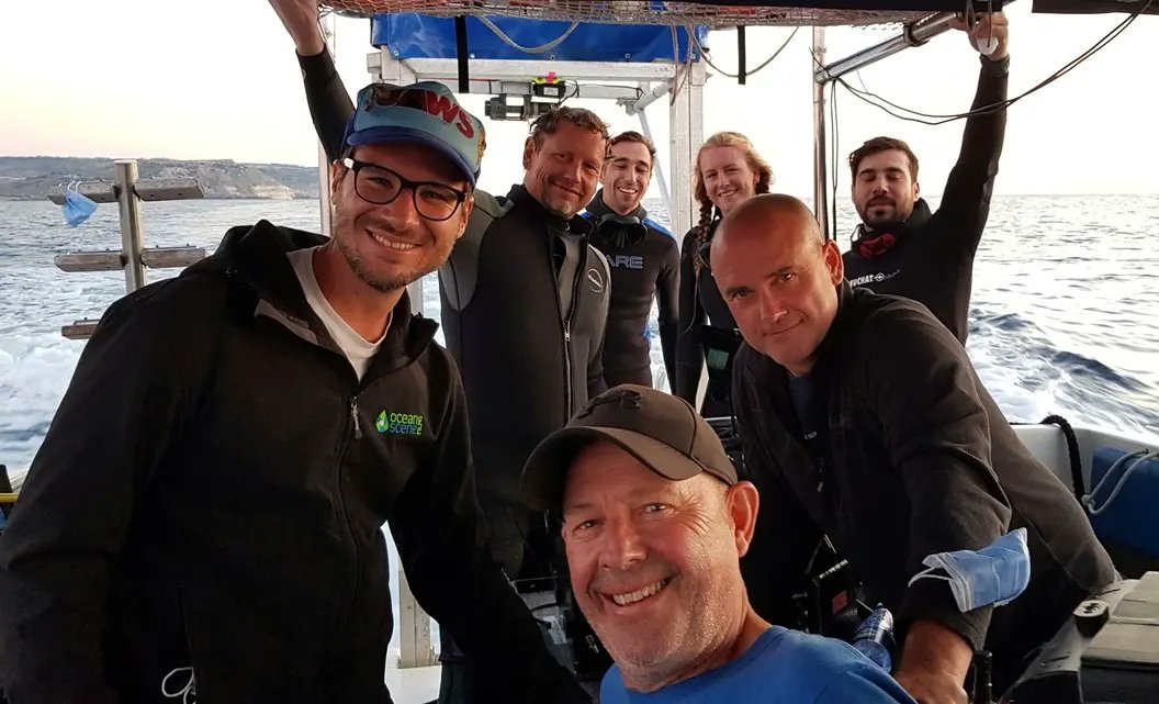 mrjamesnunn's tweet photo. We're gonna need a bigger post... some BTS cellphone mems from #SHARKBAIT! Jack having a buffet in the hotel wearing full prosthetics has me howling 🤣. What a crew we had, an unforgettable experience! Movie available on @Tubi in 🇺🇸.

#sharkmovie #filmmaking #behindthescenes 🦈 https://t.co/DX6HtWUxta