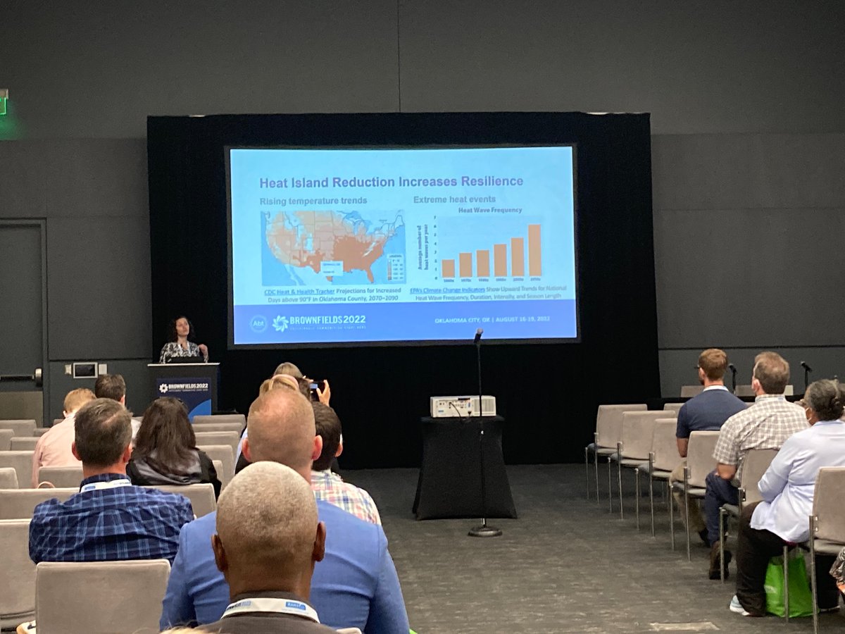 Watching the table talks at the #brownfields2022 conference. Quick rapid fire 15 minute presentations keeping the rooms exciting and exposing attendees to so many new projects and methods!  @Brownfields2022