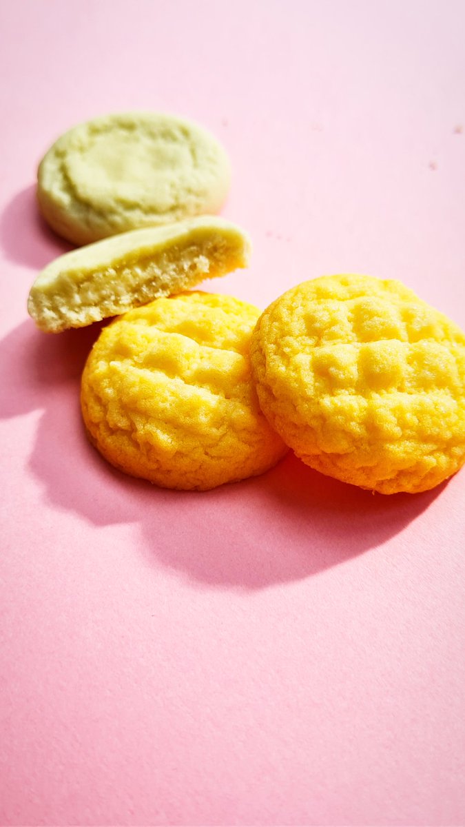 JaponShop's tweet photo. El clásico Meron Pan🍈 de Japón ahora como Cookies: Cookies Melonpan Original y Melonpan🍈 de Crema🍦😋. 🏪Disponibles en https://t.co/ysEVwphtys🏪
#meronpan #melonpan
#cookies #melocotonjapones #postrejapones
#galletas #reposteriajaponesa #dulcesjaponeses https://t.co/Hfsqi38a2j