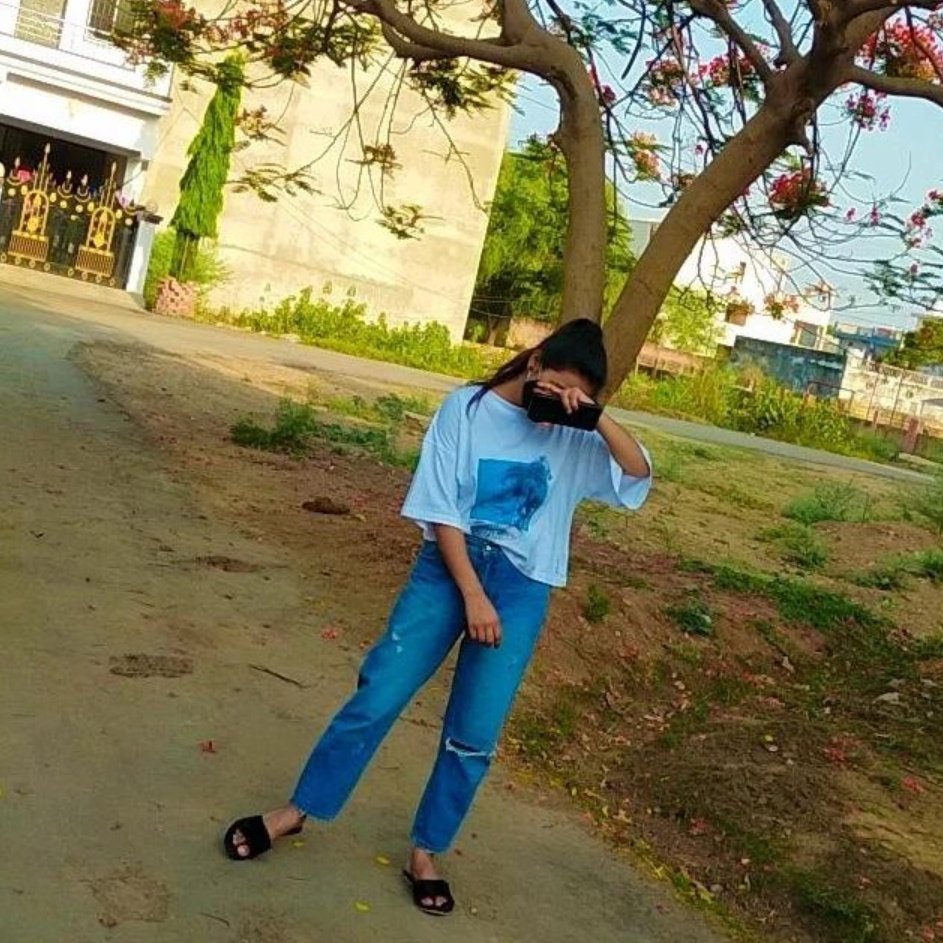 itsvaishnavi04's tweet photo. #collg ๐๐ค https://t.co/6SOZC99Ipk