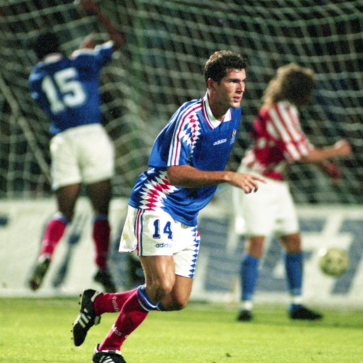 【ジダン代表デビュー１４番モデル】ジダン ＃１４ フランス代表 １９９４（H） ジダン代表デビュー14番モデル】ジダン ＃14 フランス代表