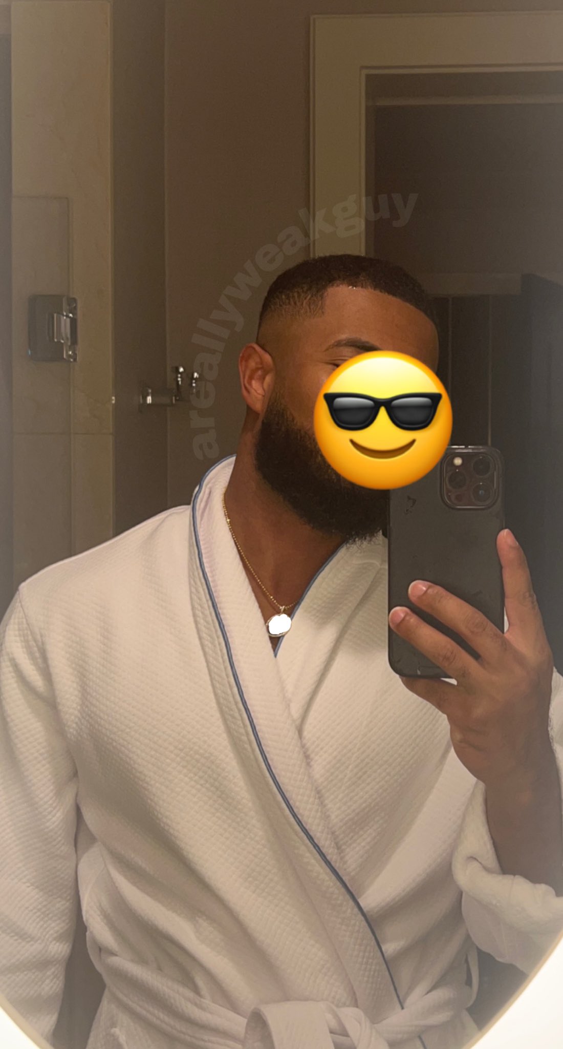 areallyweakguy on Twitter: "Does face matter to hotwives and content