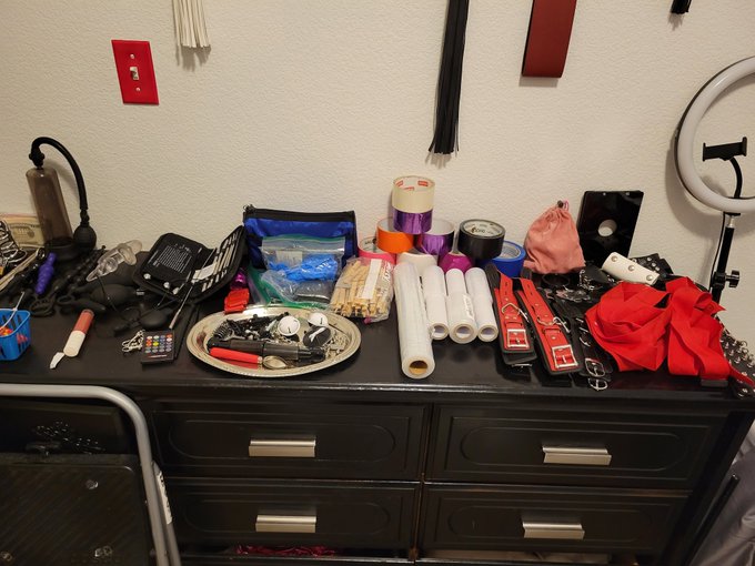 I think the room is finally ready https://t.co/hOIH85FVNM