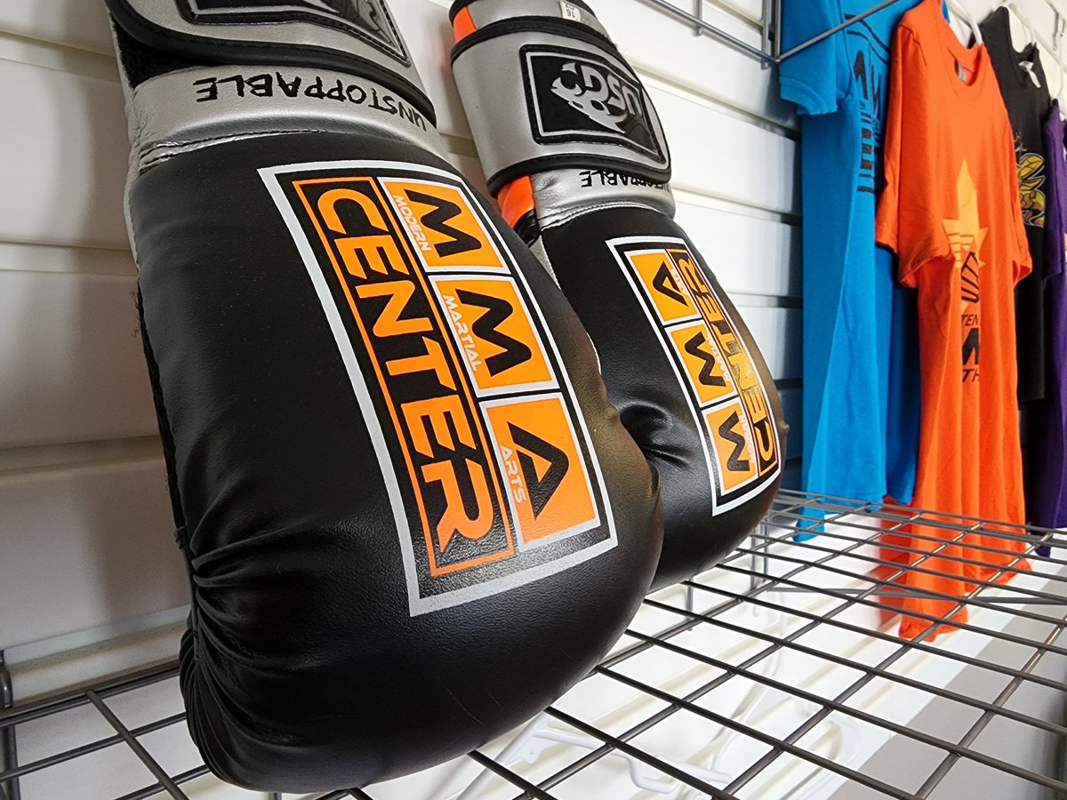 bgcssummercamps's tweet photo. Today campers are out at the Modern Martial Arts Center taking in a kickboxing class! Thank you coach Jesse! OUSS!!

#agoodplacetobe #summercamp  @BGCSaskatoon https://t.co/AxRC63mApG
