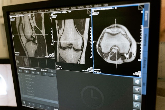 TheSSTofficial's tweet photo. #SSTextra Partner @rehab_guru has teamed up with https://t.co/SHzhrfocoh to streamline &amp; simplify referral pathways for medical scans, making life so much easier for patients + therapists

Login and visit https://t.co/GWr3ISq7sV for the full Rehab Guru offering https://t.co/CqB1ACVMED