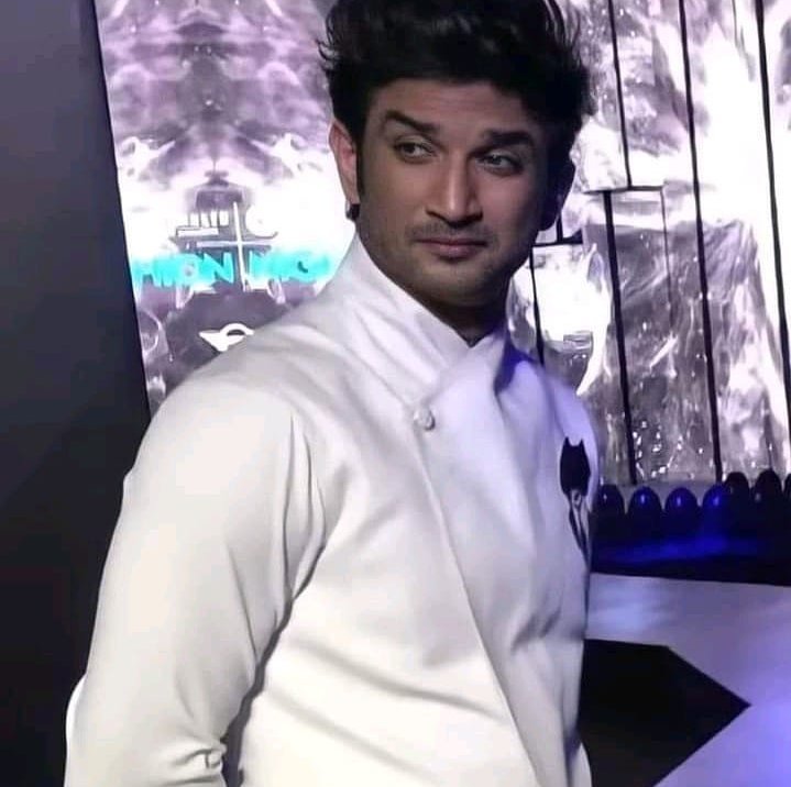 kundu_koushani's tweet photo. Sushant Different From Crowd because he never underestimated his capabilities &amp; his influence , he knew that he had something in himself with which he can offer something to the world that no one else can. https://t.co/li0wpDlECP