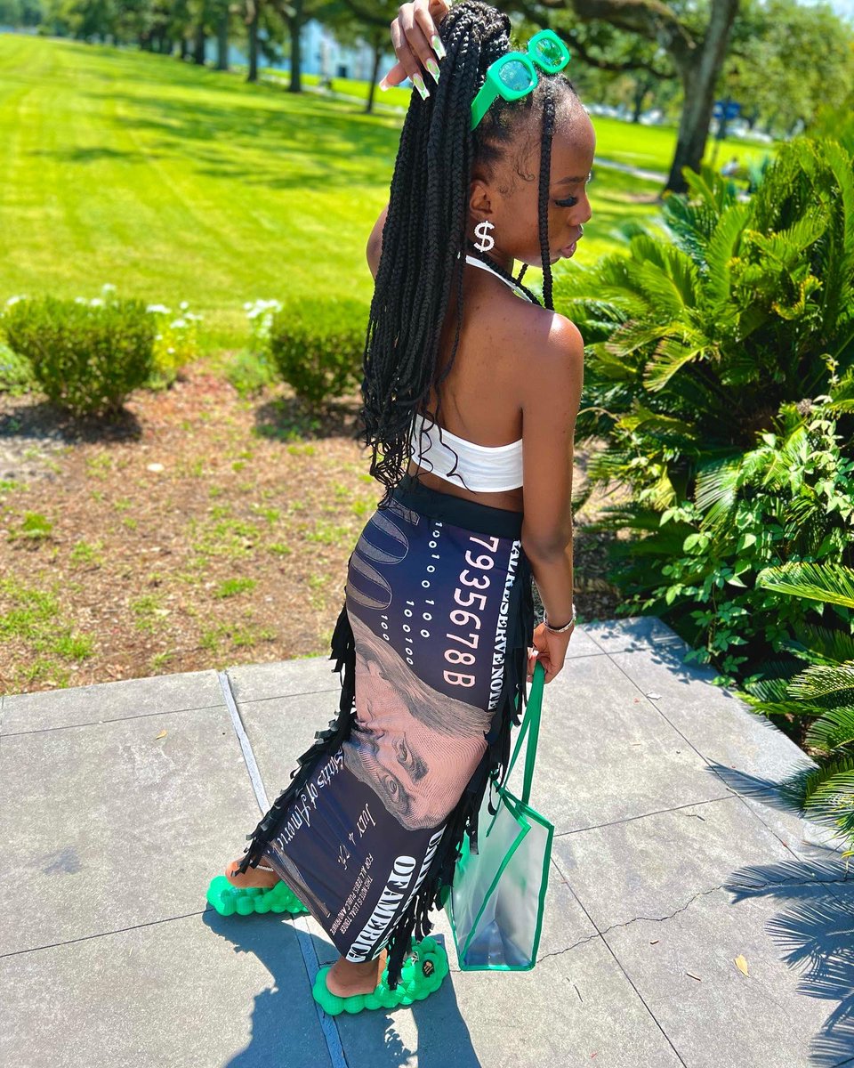 boujeevannah tweet media