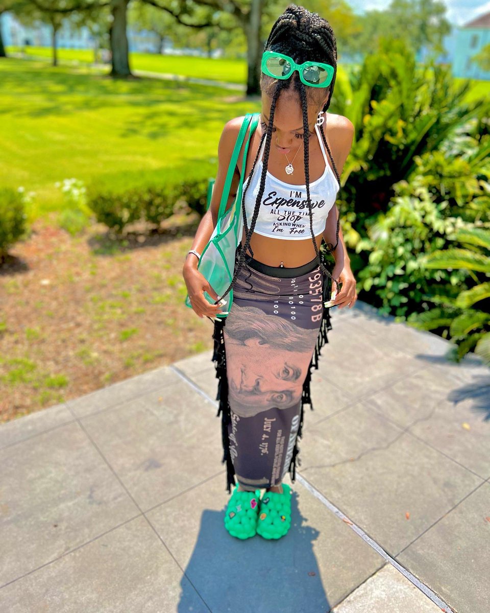 boujeevannah tweet media