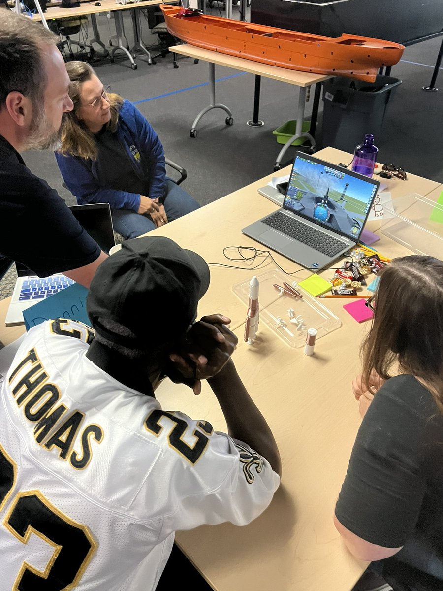 VMASC_STEM's tweet photo. More engineering design fun during Day 2 workshop with @SufVAschools science Ts! They are immersed in digital prototyping, physical prototyping, and utilizations of #modsim embedded within engineering design challenges. @VMASC_ODU @ScienceSPS https://t.co/7Ic2pzThWJ