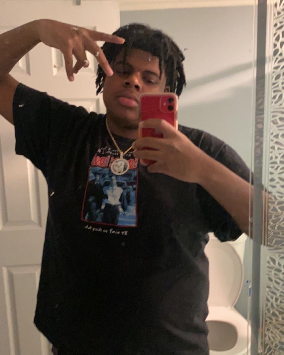 JustZyrell's tweet photo. #bOSURollCall
yoo wassup 🤘🏾 I’m Zyrell but you can call me Zy, Rell 🤷🏾♂️
• 3rd Year
• 614 Born & Raised 📍
• Sports Industry Major
• Games Studies Minor
• Content Creator 🎥 https://t.co/ovzAfTqmbp