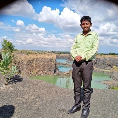 SuryaPratap_IND's tweet photo. जीवन में हार - जीत तो होते रहेती है मगर लक्ष्य एक अच्छा ��ोच विचारधारा एवं अनेक बाधाएं दूर करते हुए मन छोटा ना करके एक संकल्प के साथ आगे अपने मुकाम हासिल कर सकते हैं मैं अपने आप को कभी भी अकेला नहीं समझता मेरा जीवन ही उत्कृष्ट पायदान पर पहुंचाने में सफल रहेगा। https://t.co/e9qUshJAJ6