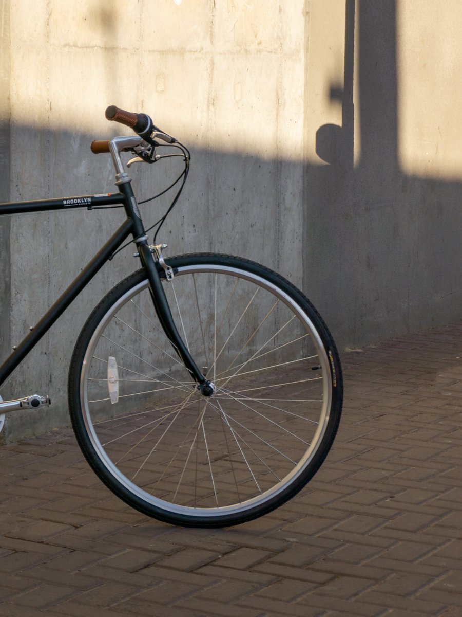 Curious about the story behind the name of our beautiful, stylish, iconic #Bedford? 👀⁠
⁠
This model is named after the main thoroughfare through Williamsburg – the place to see &amp; be seen and the Bedford is the perfect bike for that! 🤗⁠

#BrooklynBicycleCo