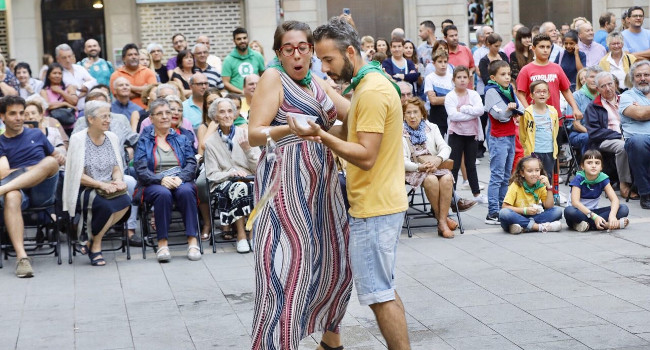 🔊ÀUDIO #NotíciesVespre | El Ball de la Bola recupera la plaça Sant Roc aquesta #FMSBS2022. 

<a href="/EsbartSabadell/">Esbart Sbd Dansaire</a> confia que recuperarà la participació en la seva 24a edició

▶️bit.ly/NVP170822