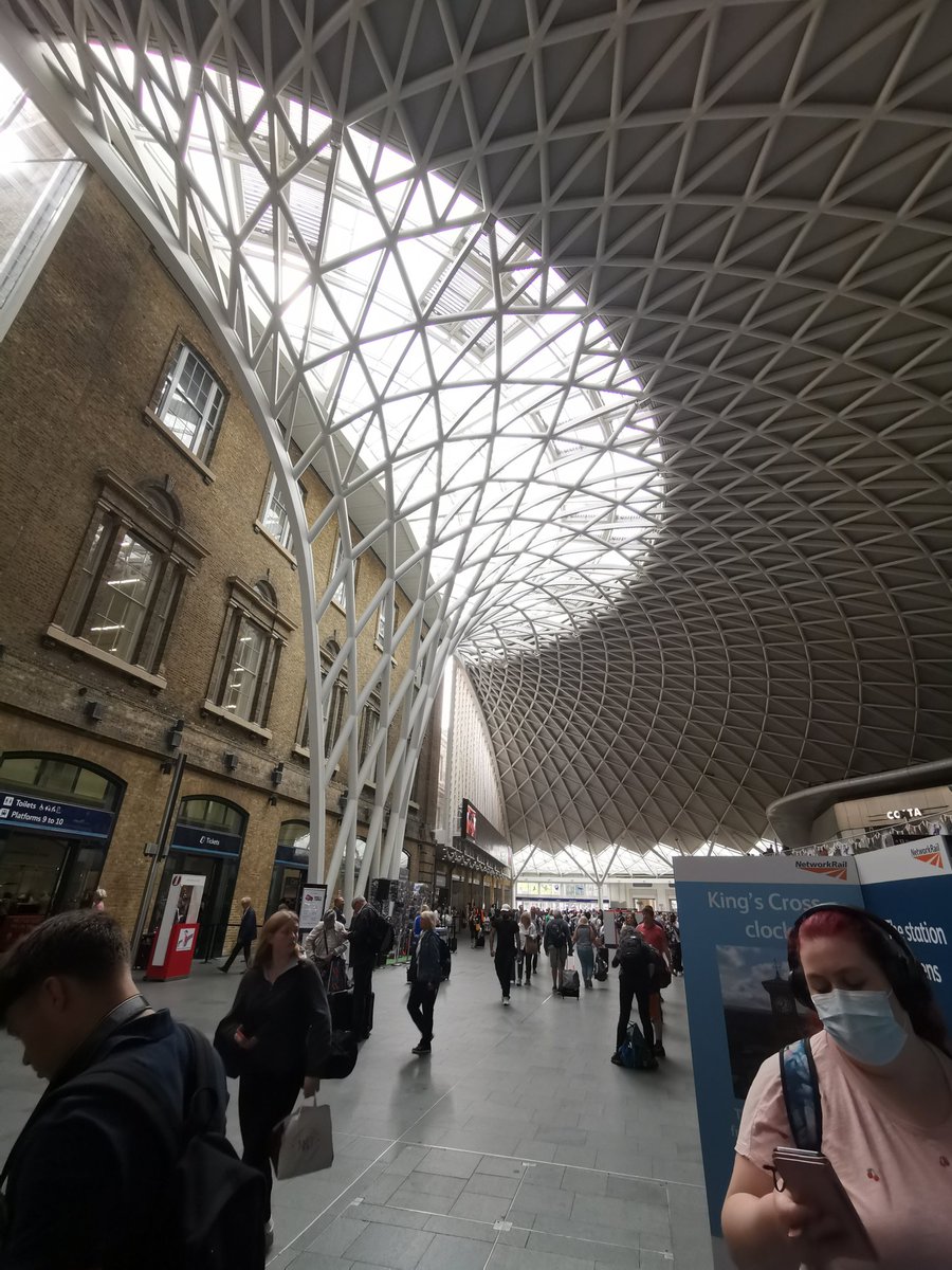 мєℓєиιє tweet media