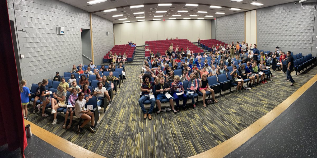 120 incoming 6th graders and new to the district students attended Horning’s “Ignite the Spark” new student orientation!!!  ⁦<a href="/HorningMiddle/">Horning Hawks</a>⁩ ⁦<a href="/waukeshaschools/">Waukesha School Dist</a>⁩