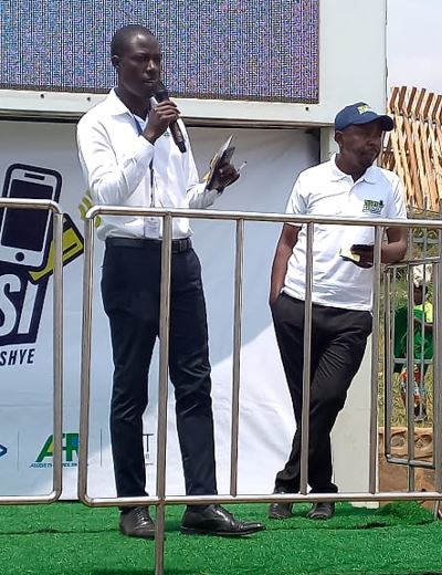 MwalimuSacco's tweet photo. Umwalimu SACCO joined fintech stakeholders in the #TwagiyeKashiresi Campaign held in @Nyamasheke on 12/08/2022. Together with local authorities &amp; fintech stakeholders, we engaged with local residents &amp; merchants on the adoption of cashless transactions.
#GoingCashless #Rwanda https://t.co/bcfli29bRx