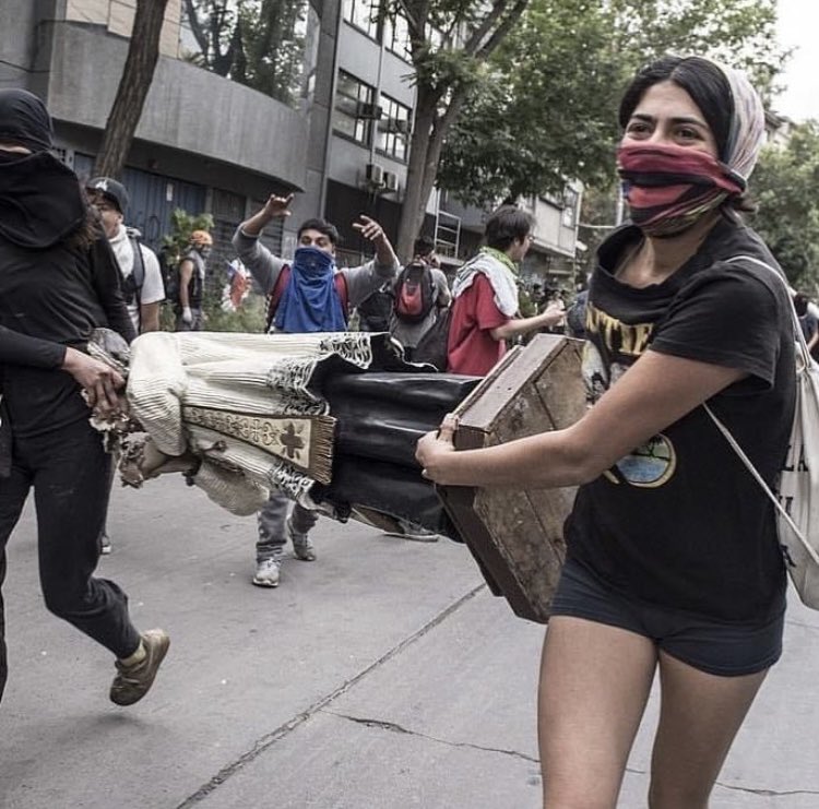 #chileanprotests #chileanchurch #chileanriot #chileanriots #riot #satanic #churchvandalism #catholicchurchvandalized #chileanprotest2019 #lootingislife #barricade #riotbarriers #churchdesecration #killyouridols #thechurchofsatananarchist #churchofsatananarchist #anarchosatanism