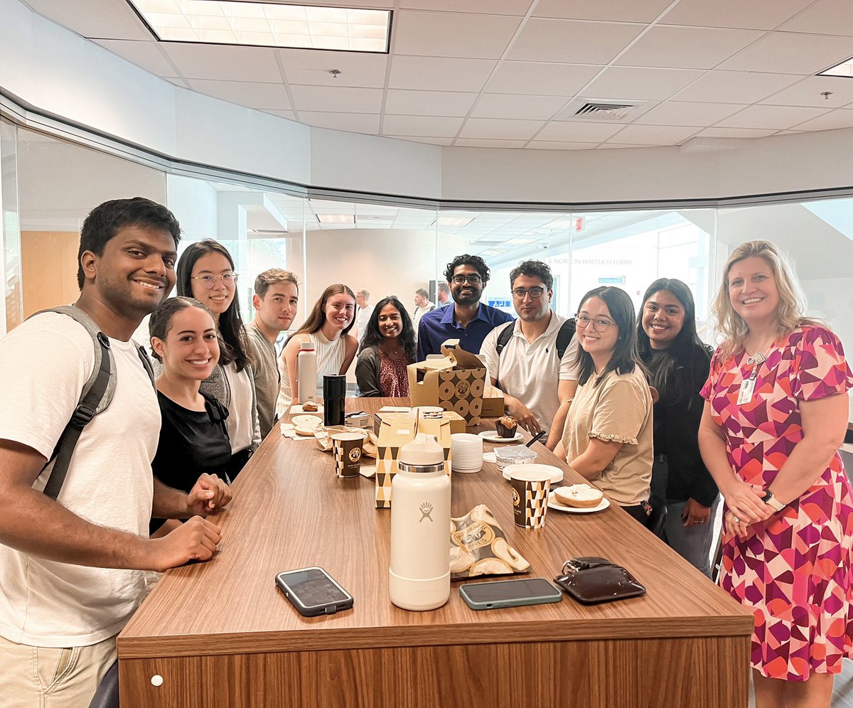 faucollegeofmed's tweet photo. What’s better than morning coffee? morning coffee (and snacks) with the Dean! Our #FAU #MedOwls had a great time chatting with Dean Pilitsis this week at ‘Coffee with the Dean’ — we can’t wait for the next!
#faumedical #faumedicalschool #coffeewiththedean #fauevents https://t.co/OUqJFGsgqR