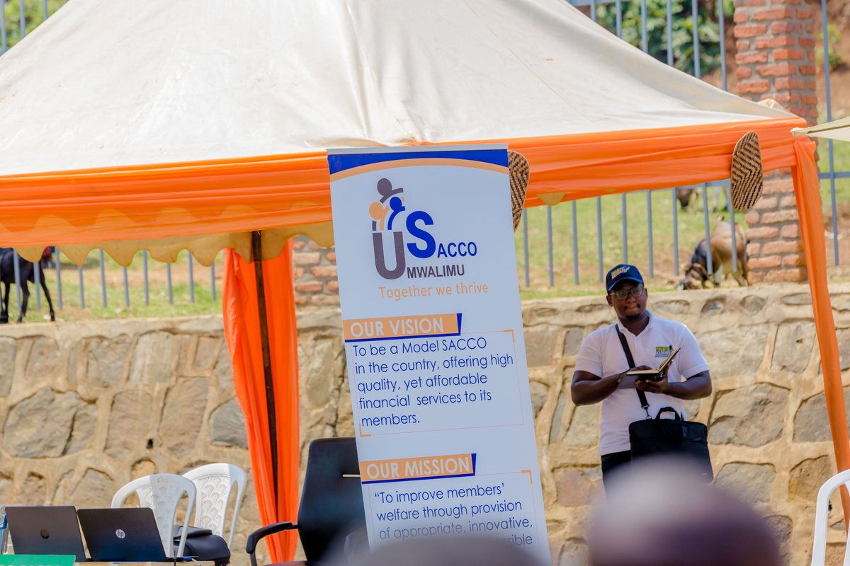 MwalimuSacco's tweet photo. Umwalimu SACCO joined fintech stakeholders in the #TwagiyeKashiresi Campaign held in @Nyamasheke on 12/08/2022. Together with local authorities &amp; fintech stakeholders, we engaged with local residents &amp; merchants on the adoption of cashless transactions.
#GoingCashless #Rwanda https://t.co/bcfli29bRx