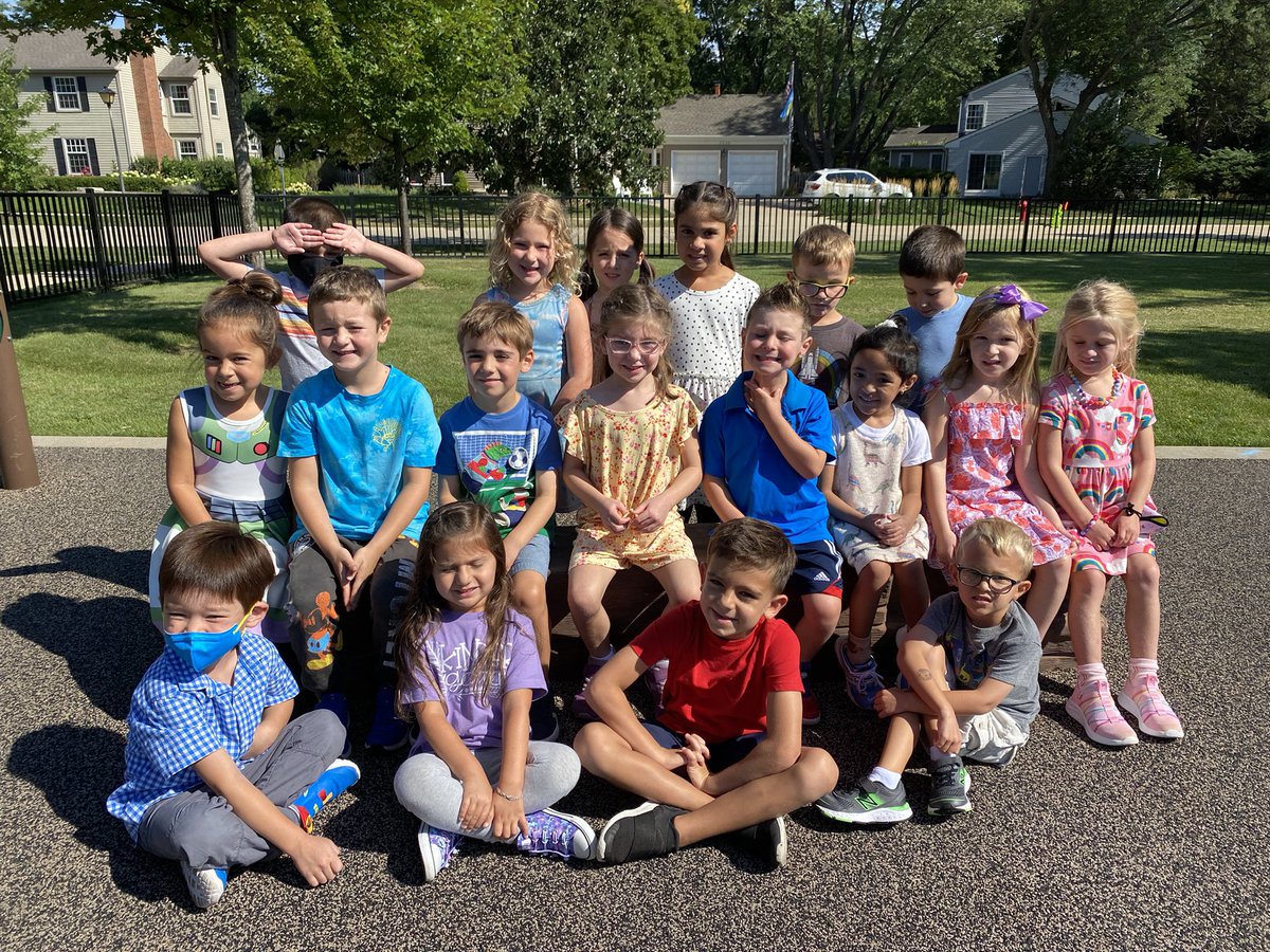 Excited to be new kindergarteners at Westmoor! 💙 #NB28FirstDay