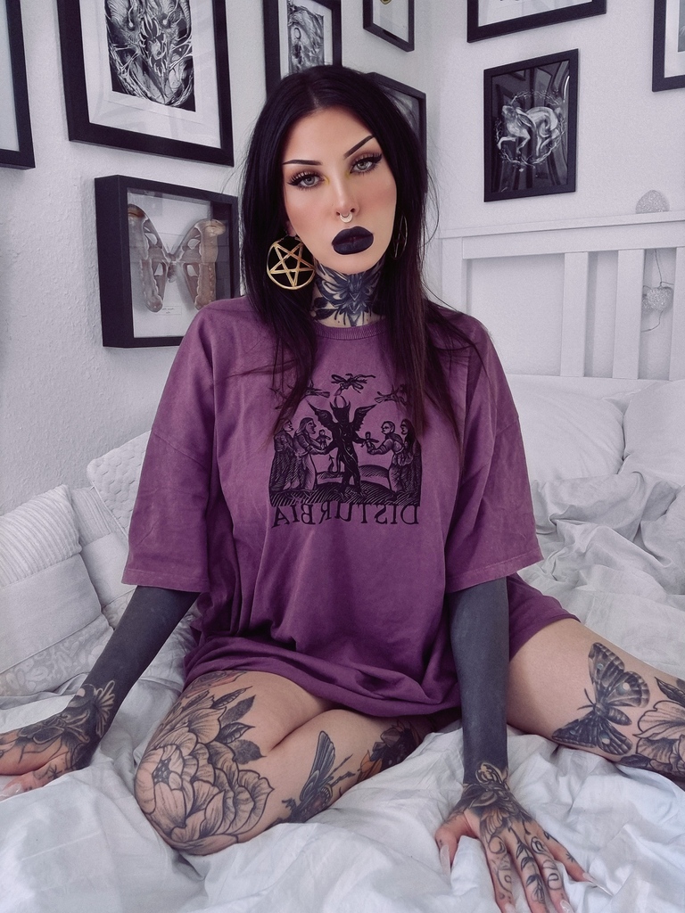 disturbiaco's tweet image. Come one, come all... *click* see the Devil Purple Acid Wash Tee up close! A devil print! On purple acid wash jersey! Astonishing! Mesmerising!  Breathtaking! Must be seen to be believed! 💜

📸@alexa_zeital⁠
⁠
disturbia.co.uk/collections/wo…⁠
⁠
#disturbiaclothing #vampirecore