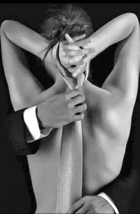 SolamenteTua77's tweet photo. Chi c'è nella #mente ti fa compagnia... ma chi ti sta nell'#Anima...ti sfiora in ogni instante....♡ https://t.co/MNTUJq0lxy