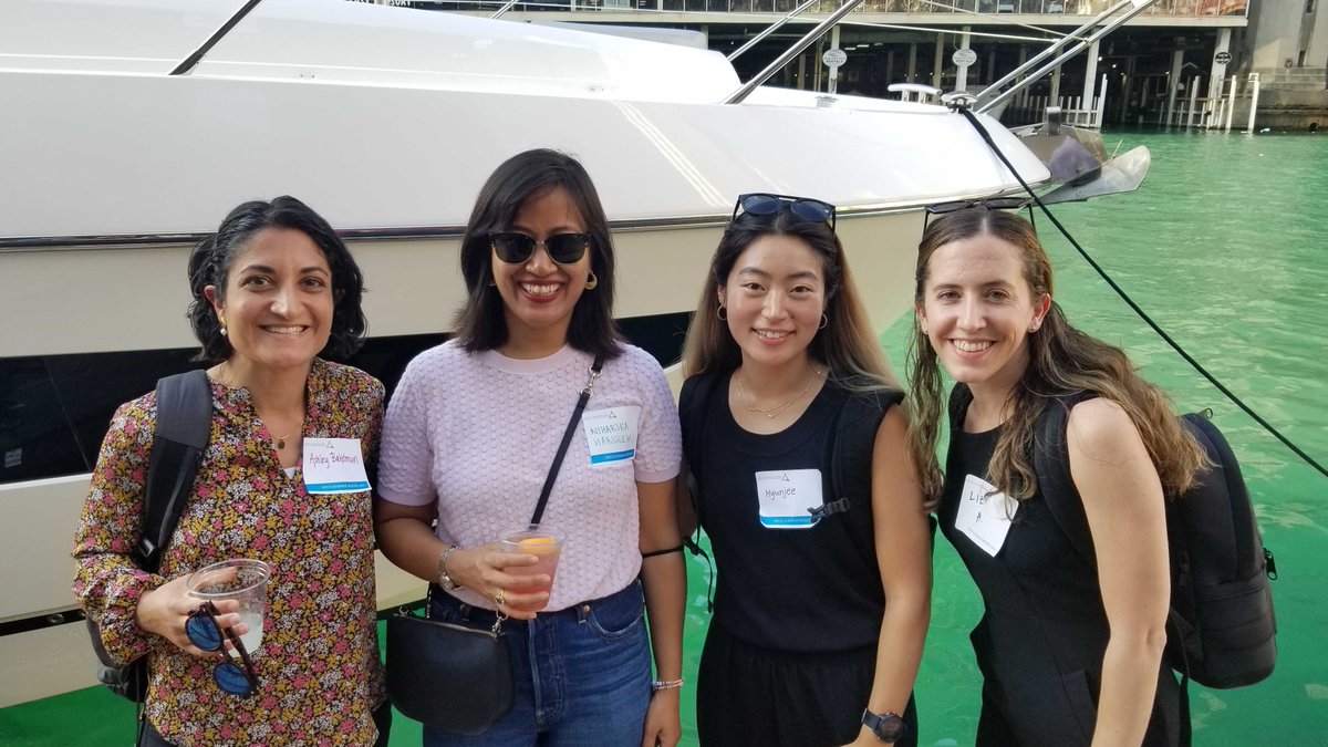 DeltaGreatLakes's tweet photo. Cheers from the board, staff, and Delta Emerging Leaders associate board at Delta Institute! 🥂
Pictures from our summer mixer last week 🤗💙
#chicagoriver #deltainstitute #summer2022 @DeltaEmLeaders https://t.co/nXZwjlFE8f