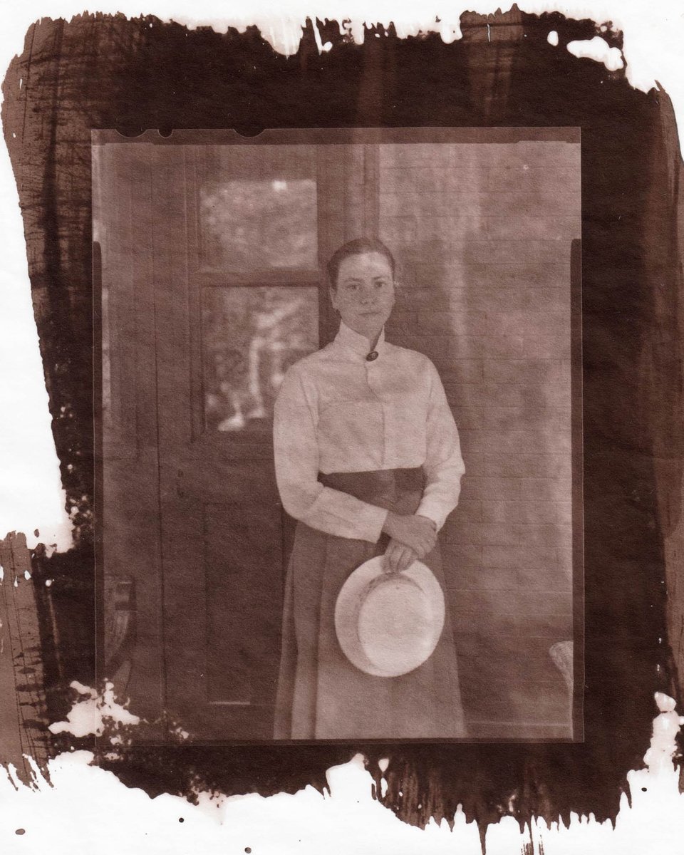 DalnavertMuseum's tweet photo. A few of our favourite portraits from 'Ye Olde Click & Print' last weekend. We're also planning another version of this event for November, so keep your eyes peeled on our account as details emerge! #victorian #ishootfilm #saltprint #antique #wpg #manitoba #largeformat https://t.co/GJLJ1nUwRp