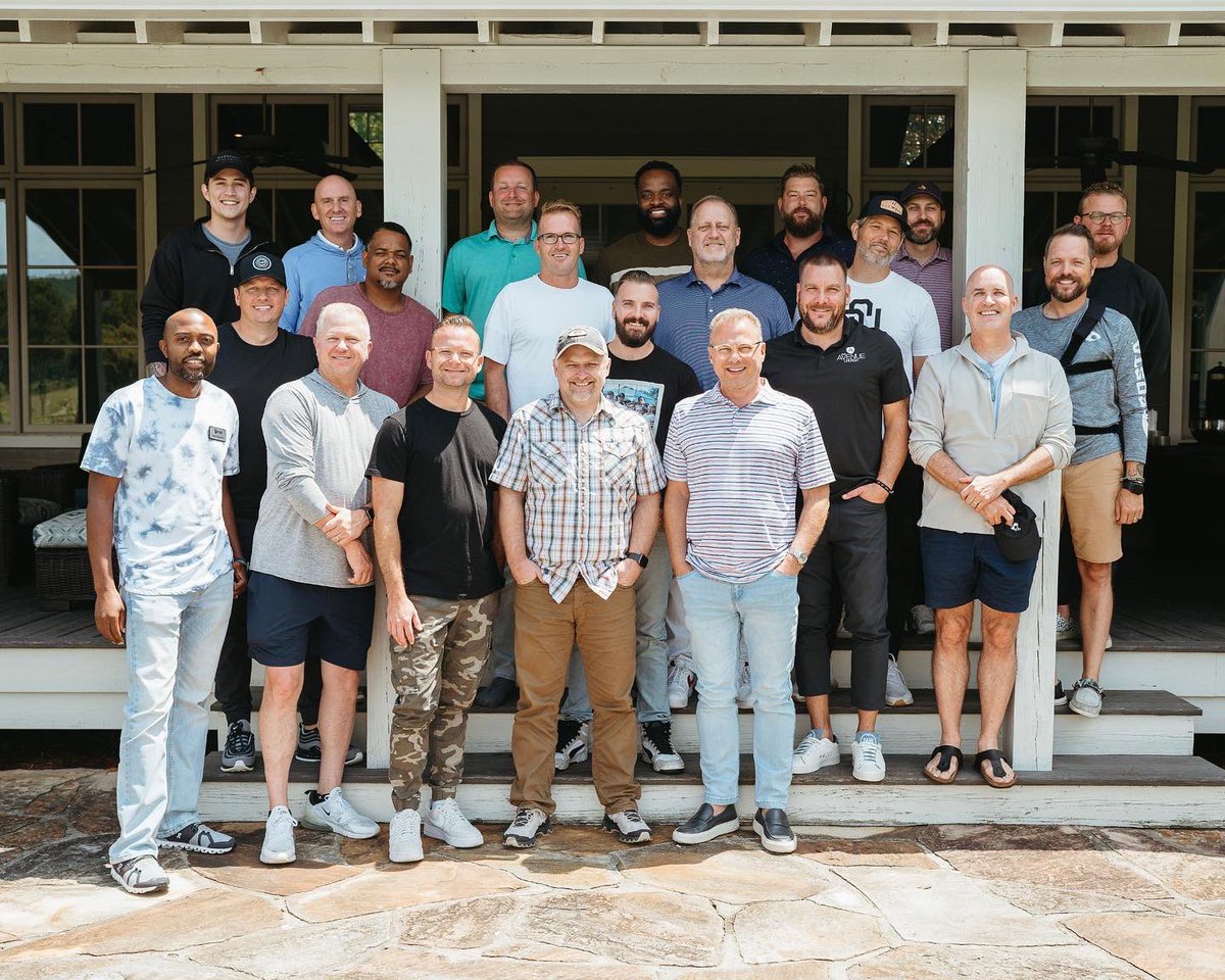 Micah_McElveen's tweet image. Honored to partner with @arcchurches and breathe fresh air into life giving churches bringing the life of Christ to the nations.

Pastors! We honor your love for Jesus. Keep extending His heart till all have felt His beat.

#arcchurches #church #missions #hopeoftheworld #Jesus