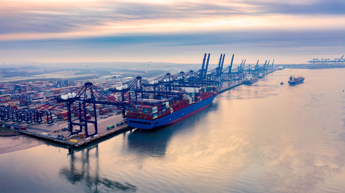 uniservegroup's tweet photo. Make us part of your contingency plan to avoid unwanted disruptions and additional costs during the port strike.

Visit: https://t.co/vz4lNs2wnY

#uniserve #fmdc #containerstorage #warehouse #supplychain #supplychainlogistics #portoffelixstowe #strike #hutchisonports #unite https://t.co/8fRQHgqW0d