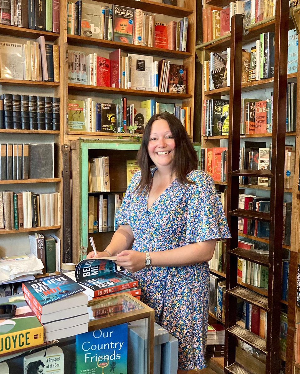 lizadeblock's tweet photo. Watching @NatalieC_Author sign copies of #BelieveMeNot in Paris at @Shakespeare_Co has been an absolute dream!! She even sold her own book to a reader in the store! What an epic author! I’m so proud to represent you and your incredible book 🤩 https://t.co/wYFA1swP67