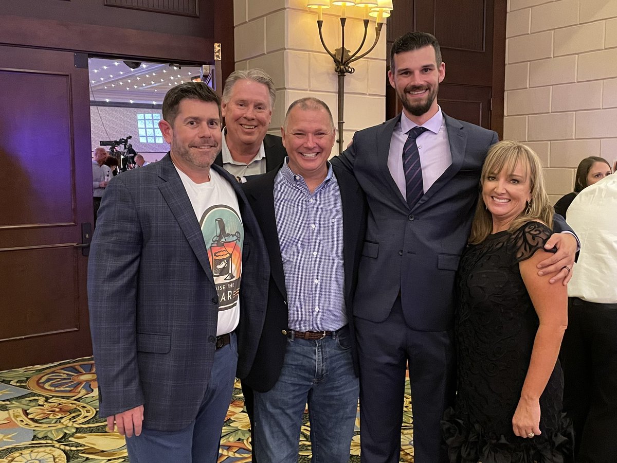BigMac_McCool's tweet photo. Had an amazing time at my first GM conference and to top it off it was with my father!! #chilislove #chilisrightnow https://t.co/VNuV84WQro