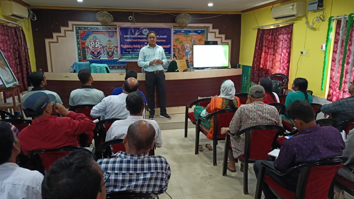 Today, a "District Level Orientation Training Programme on Lightning Safety and Snakebite Management"has been conducted by DDMA for Master Trainers who will impart training at the community level. #PreparedCommunity #BetterDisasterManagement <a href="/osdmaodisha/">OSDMA Odisha</a> <a href="/SRC_Odisha/">SRC, Govt of Odisha</a> <a href="/DBalasore/">Collector & DM Balasore</a>