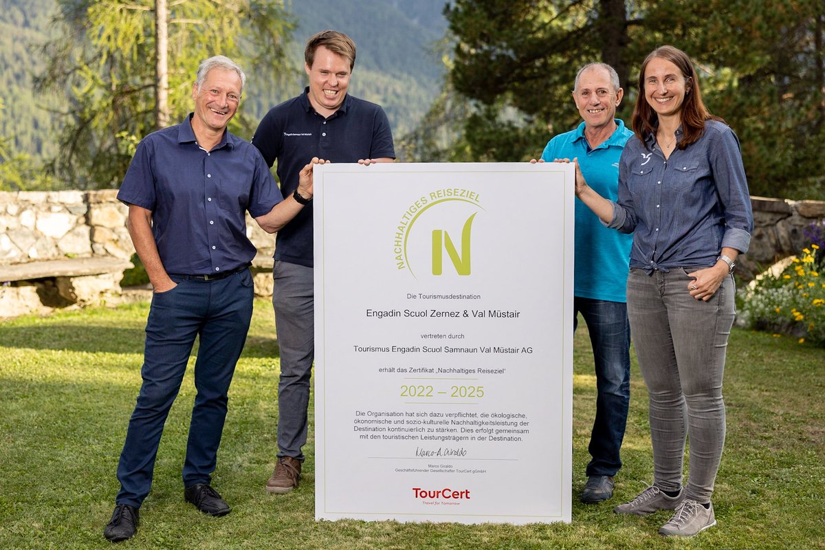 Die Ferienregionen Engadin Scuol Zernez und Val Müstair erhalten als erste in der Schweiz eine Nachhaltigkeitszertifizierung:
engadin.com/de/medienmitte… 

#TourCert #Graubünden