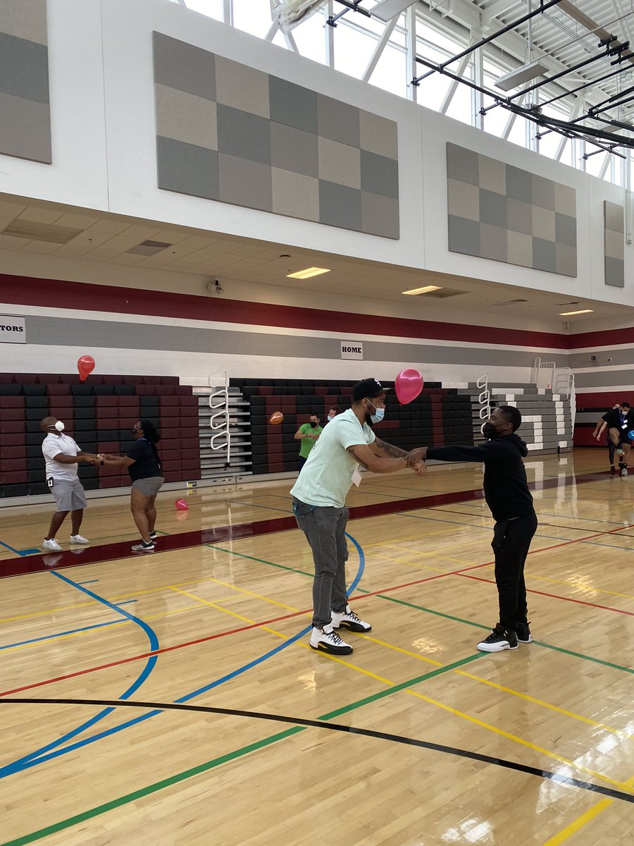 pgcpspe's tweet photo. Community building, team work, collaboration, and so much more happen in @pgcps PE! #PEIP22 https://t.co/1ZHVV3N6zC