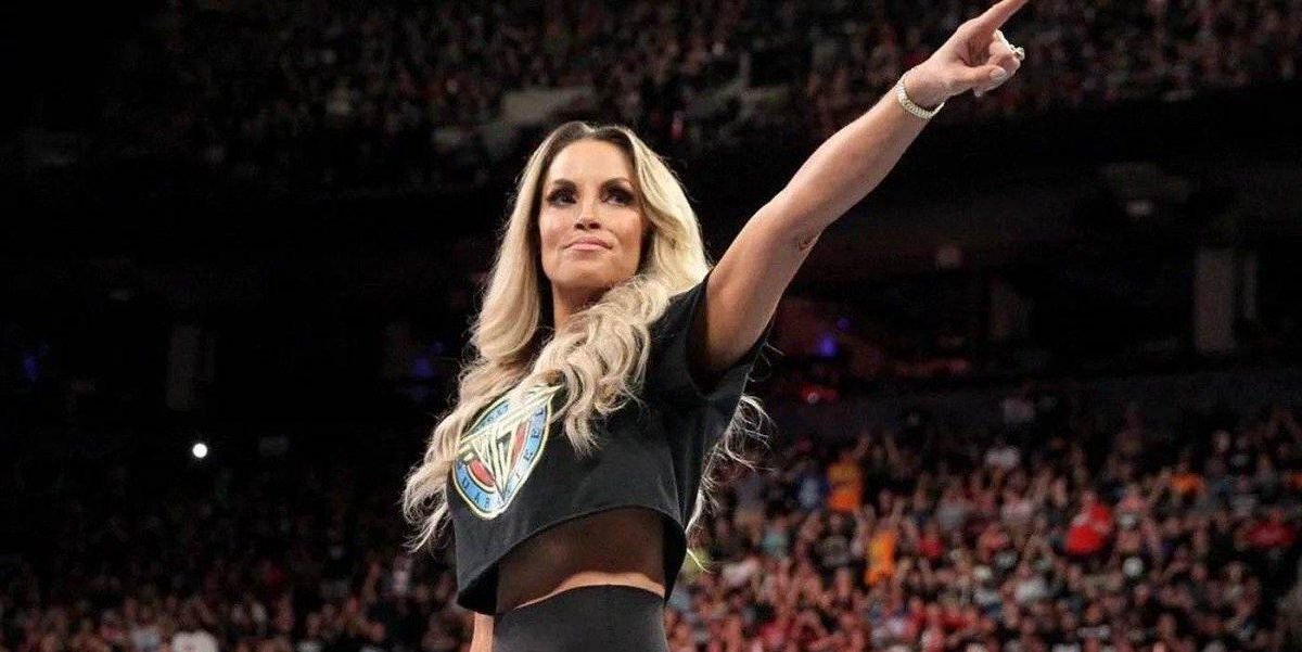 RT @WrestlingSheet: Trish Stratus Announced For Two WWE Live Events This Weekend https://t.co/h39nVfiXaQ https://t.co/MK1cUfjHRI