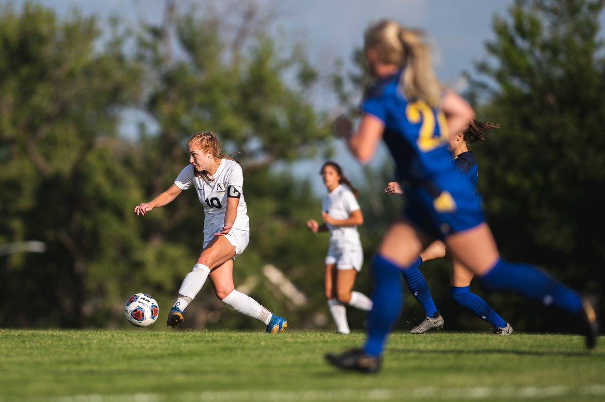 TravisGallipo's tweet photo. .@AugieSoccer was ranked 3rd in the NSIC preseason coaches poll. Barkus has turned this program into a annual contender. 

They return NSIC All-Conference players Fehr, J. Barkus, Keirstead, and Kleekamp. 

It would be any striker's dream to play between Fehr and Arduser. https://t.co/hAbsCCYw3U