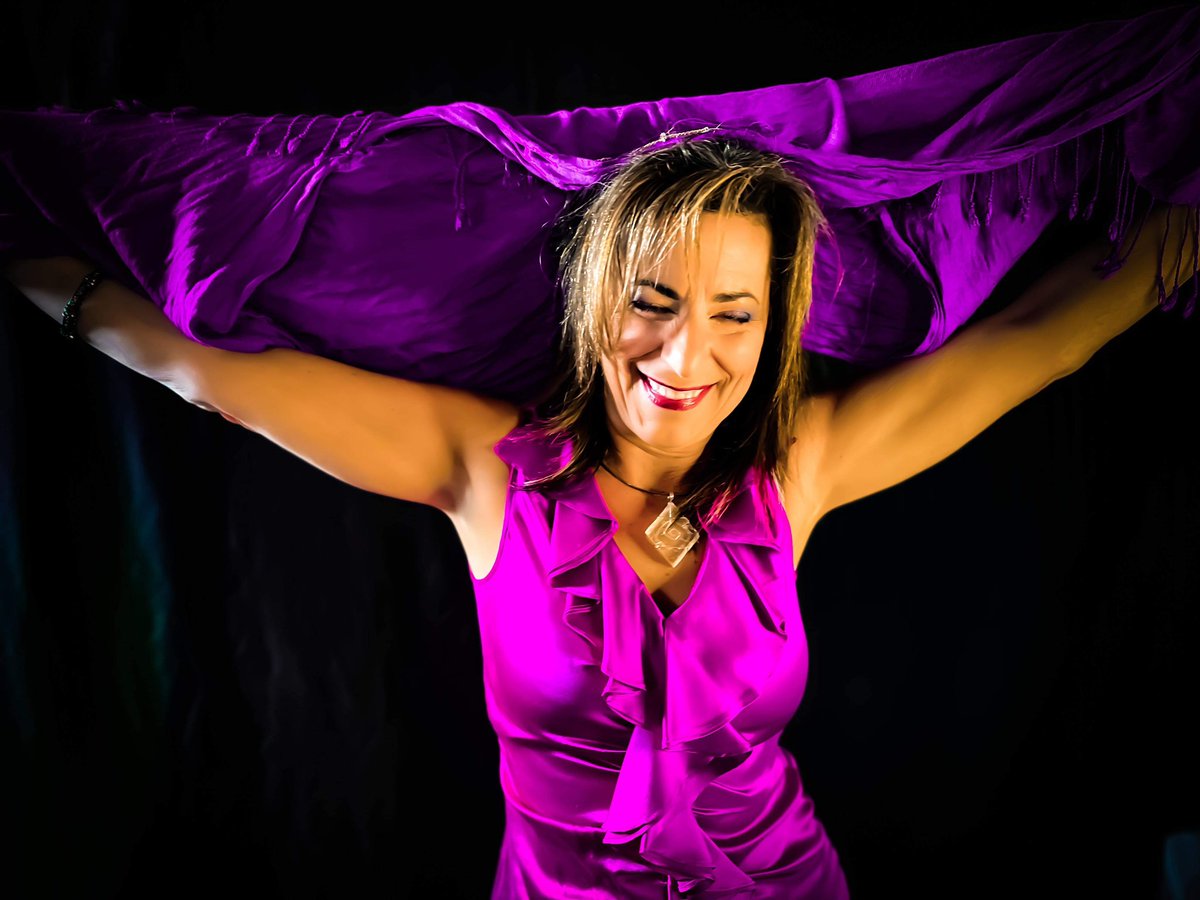 ButtonAnastasia's tweet photo. I love to small and creative photo shoots. ❤️ @jeanmariespeaks Thank you for this great experience and your flexibility with my weird creative brain. 😂 #photography #creativephoto https://t.co/zeAPp6o4ya