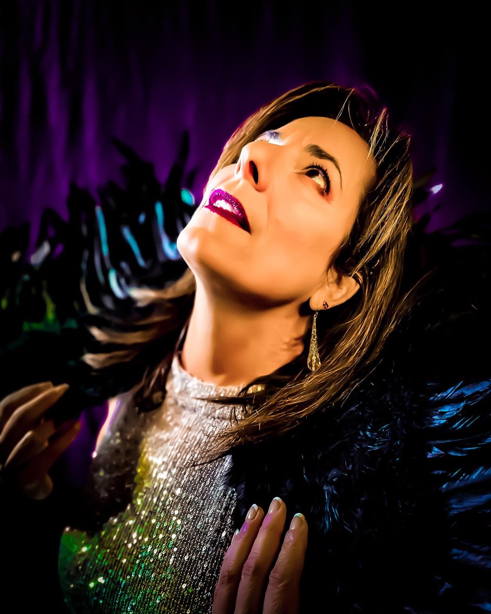 ButtonAnastasia's tweet photo. I love to small and creative photo shoots. ❤️ @jeanmariespeaks Thank you for this great experience and your flexibility with my weird creative brain. 😂 #photography #creativephoto https://t.co/zeAPp6o4ya