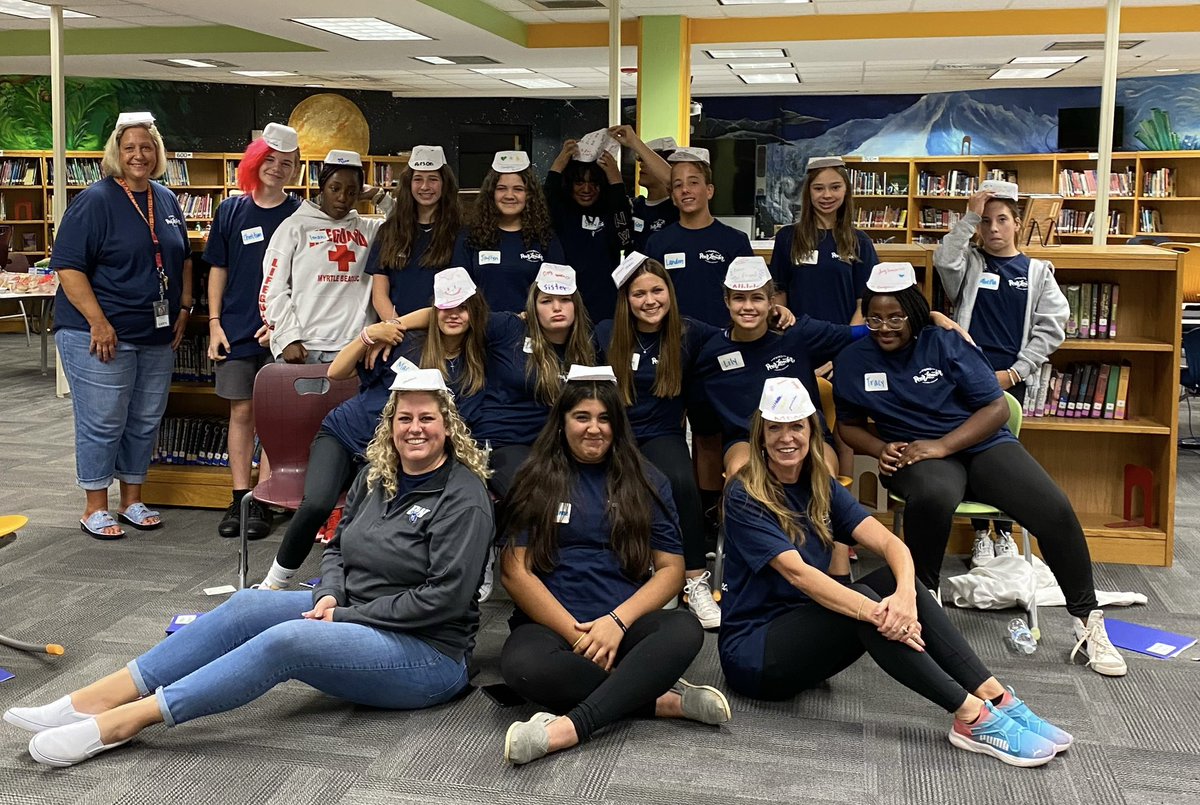 Corrine Hart tweet media